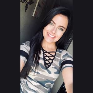 Meet your Posher, Clarissa